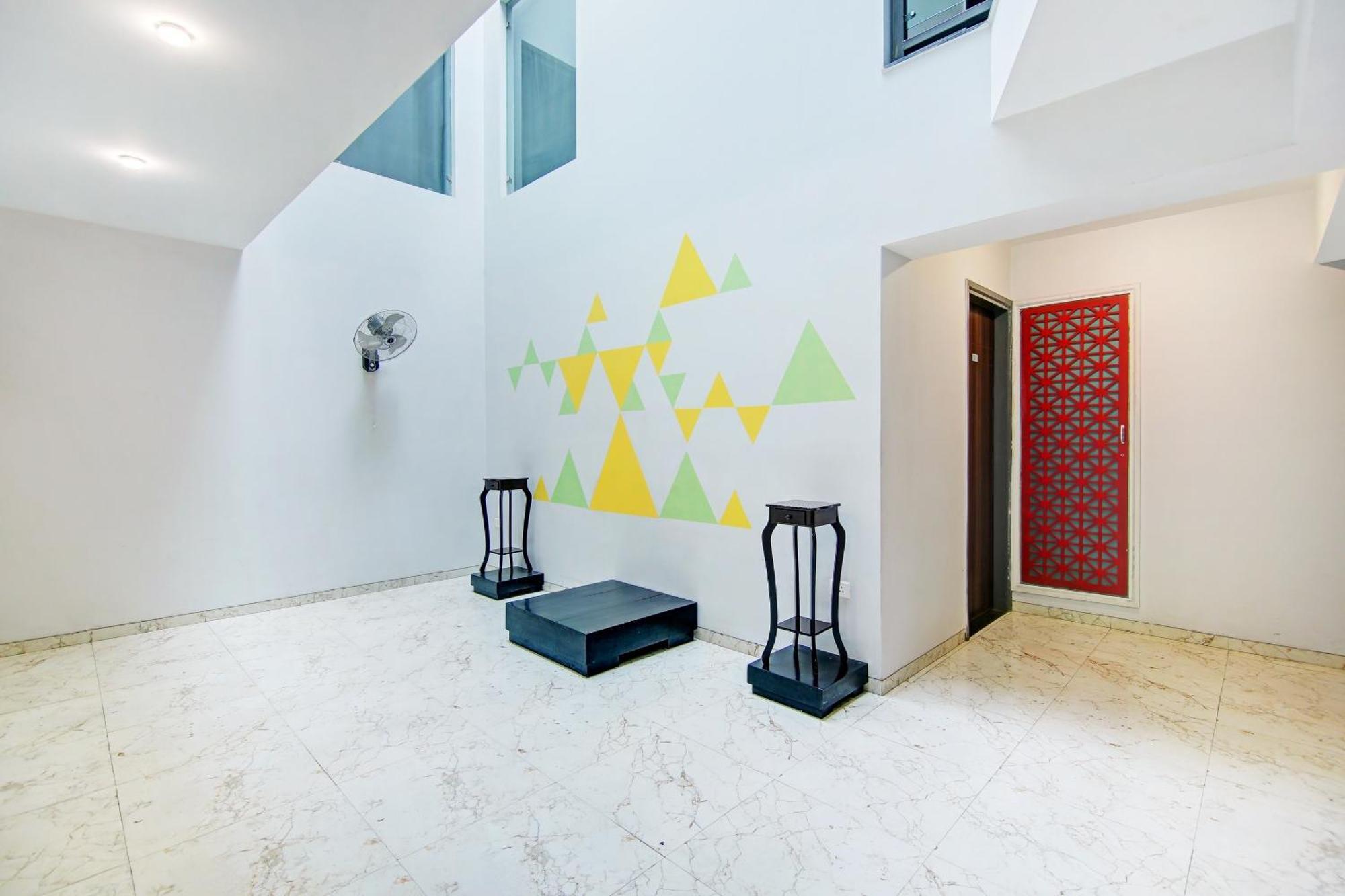 Super Townhouse Geetanjali Inn Gurgaon Exterior foto